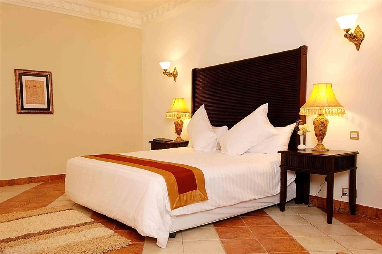 Colosseum Boutique Hotel & Spa Dar es Salaam Exterior foto
